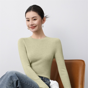 一线无缝精纺羊毛圆领打底衫女春季修身显瘦内搭长袖抽条毛衣图片