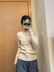 2025年秋季V领抽条长袖打底衫外套，女装针织衫/毛衣，兰叶羊绒