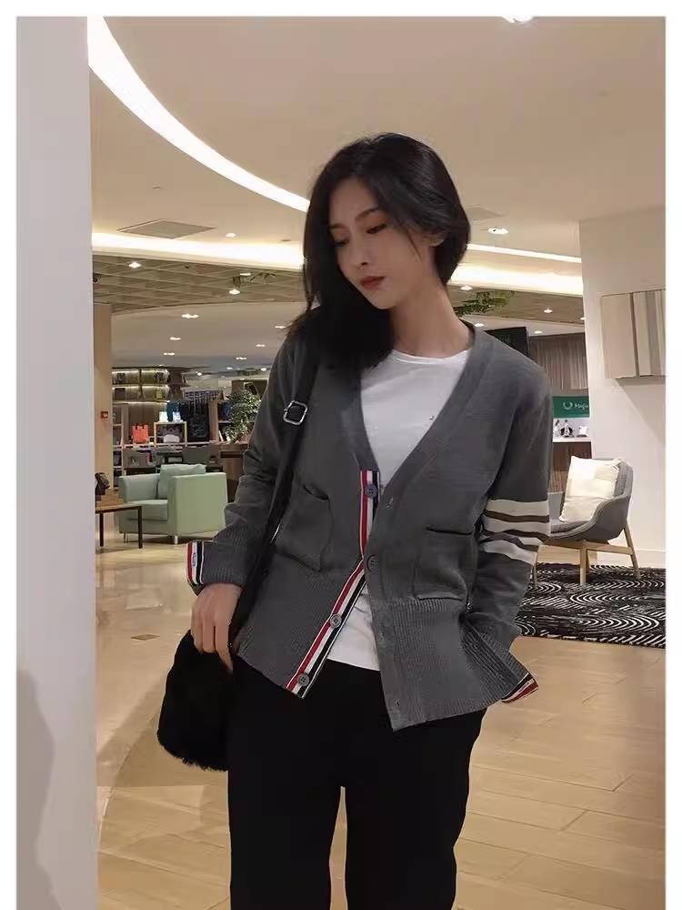 新款纯色针织开衫单排扣时尚百搭图片