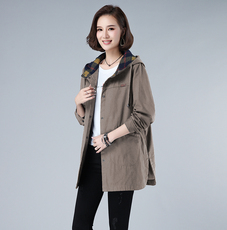 中年妈妈外套女春秋上衣2023新款大码宽松中老年女装洋气休闲风衣，女装风衣，秋牧寒烟