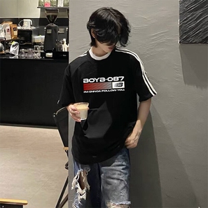抖音得物高品质二开240克宽松纯棉美式潮牌三条杠织带短袖T恤图片