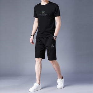 新款休闲运动套装男夏季冰丝宽松短袖t恤中老年男士装三件套衣服图片