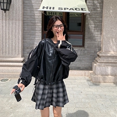 复古美式黑色皮衣短外套女春秋超火好看高级小众又酷又飒夹克上衣，女装皮衣，幸运星