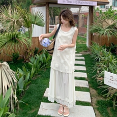 松弛感穿搭白色无袖背心连衣裙女夏超火绝美度假长裙假两件套装仙，女装连衣裙，2C216