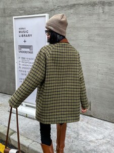 两色大衣冬季图片