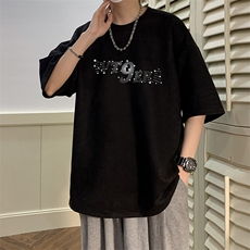 黑色