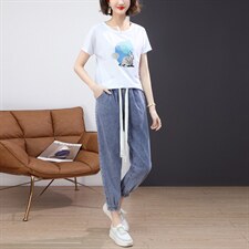 2022夏季新款时尚气质潮流修身牛仔裤，女装牛仔裤，丽影随形