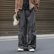 灰色