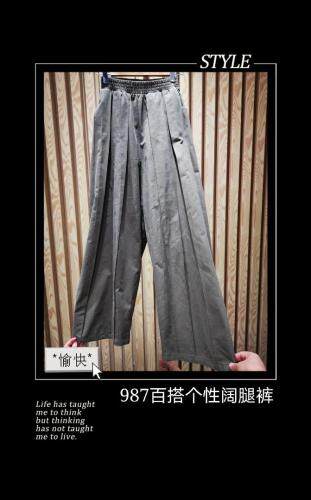 采用欧陆风格加以复古处理，将面料运用到颇感独特气质，图片