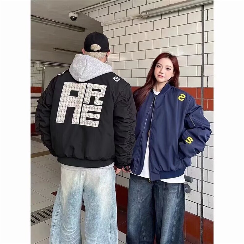 美式高街刺绣字母立领飞行夹克男春秋新款小众百搭棒球服情侣图片