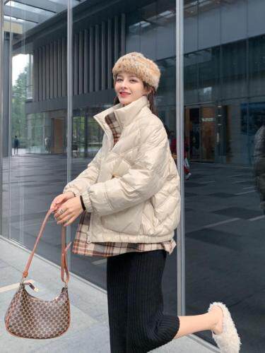 现货～羽绒服下摆拼格子，女装羽绒服，恋钱