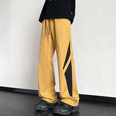 黄色