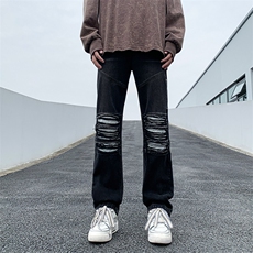 黑色