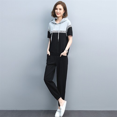 2021夏季新款简约时尚气质撞色连帽休闲舒适两件套，女装套装/套裙，丽影随形