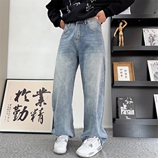 蓝色
