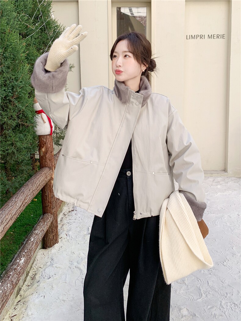 率性简约风毛绒拼接羽绒服女2025冬新款休闲气质防风立领羽绒外套,女装羽绒服,艾米莉亚