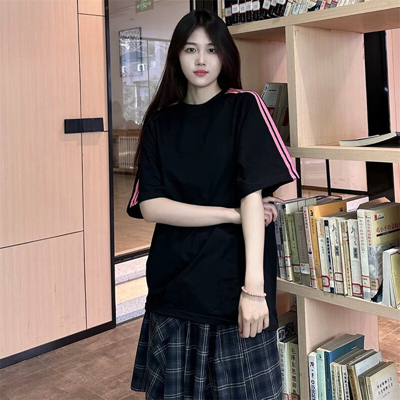 抖音得物品质二开240克宽松纯棉美式潮牌印花三条杠中性风短袖T恤,男装T恤,电商A486-1