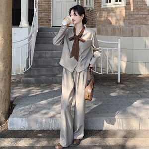 春现 设计感御姐盐系西装两件套B190-5015-P170-K238图片