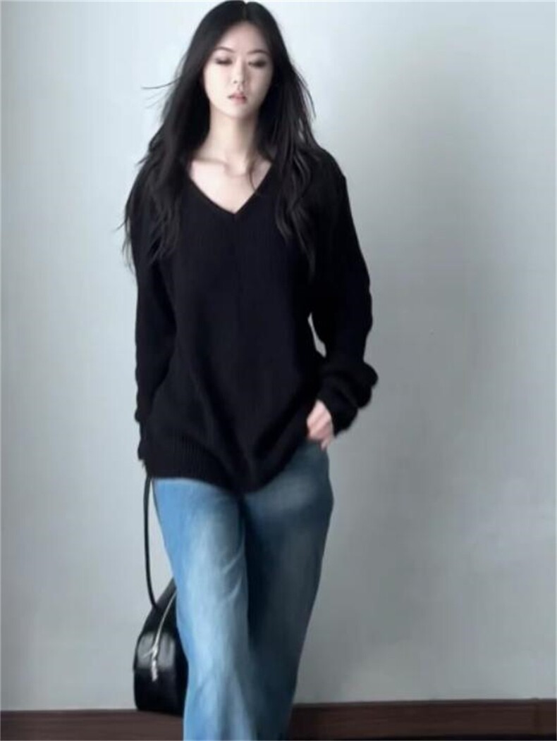 2025年秋季新款V领中长款元宝针厚款针织羊毛上衣时尚休闲通勤，女装羊毛衫，佳弈羊绒