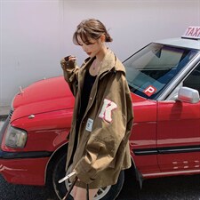 卡其色