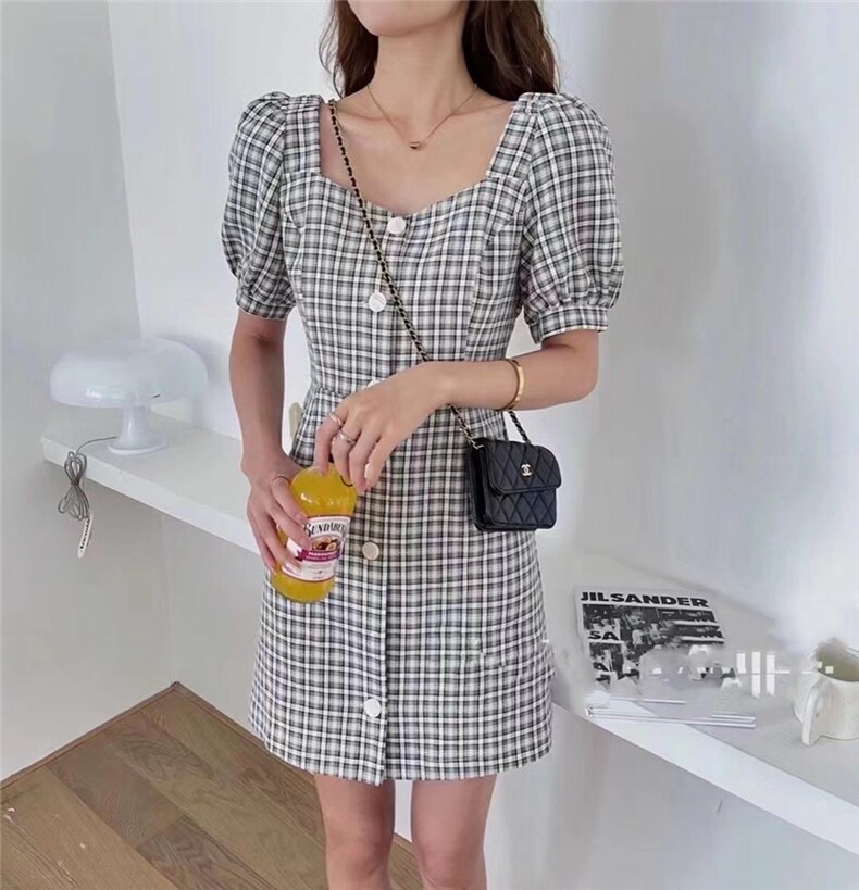 【现货】2021夏季新品夏日清新甜美格纹修身连衣裙,女装连衣裙,意格