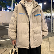 灰绿色