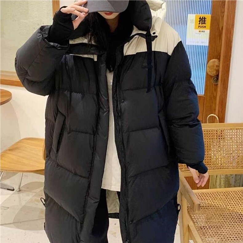 2024年秋冬季新款保暖韩版长款过膝加厚撞色爱心宽松情侣羽绒服，女装羽绒服，牛米欧羽绒服工厂店