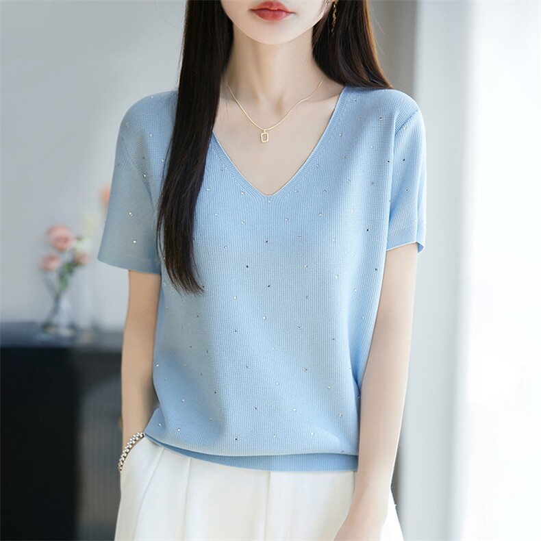 高级感夏季薄款桑蚕丝女短袖t恤时尚减龄V领洋气针织冰丝凉感上衣,女装T恤,暖烁特种纱工厂店