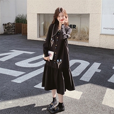 黑色刺绣娃娃领连衣裙女2025春秋季新款法式复古显瘦长袖衬衫裙，女装连衣裙，2C283