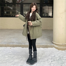 军绿色