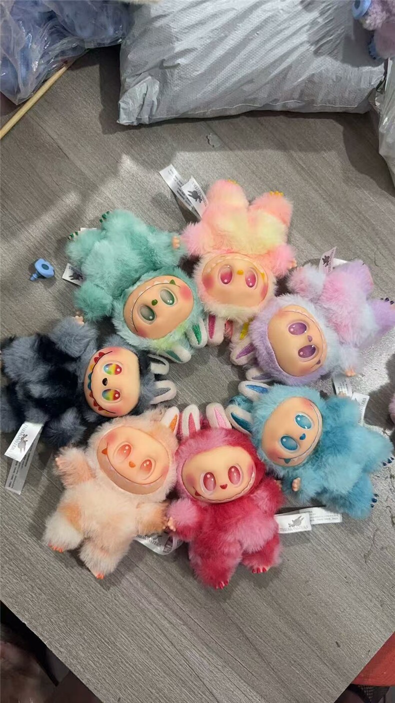 拉布布3代，琪琪毛绒玩具