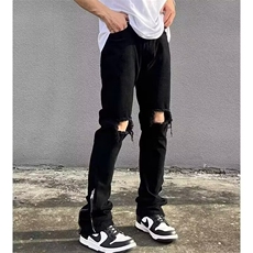 黑色