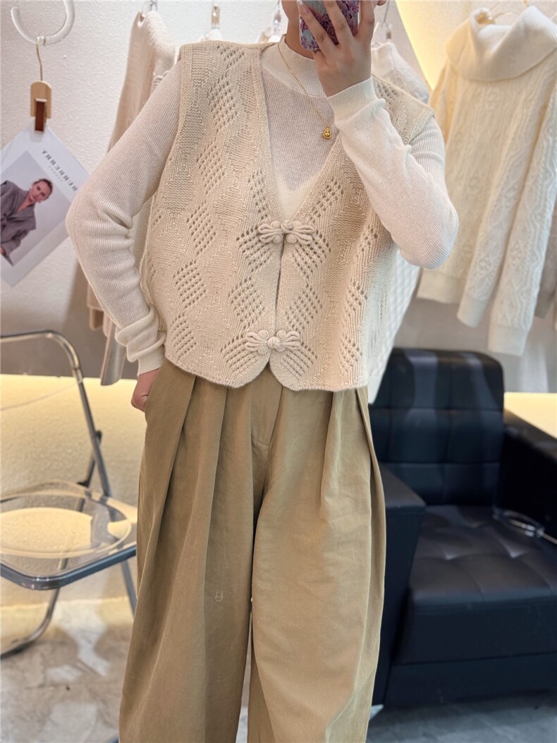 2024秋季新款山羊绒马甲纯色盘扣菱形格针织毛衣镂空百搭,女装马甲,大千羊绒