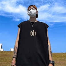 黑色