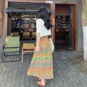 法式度假风印花吊带连衣裙套装女2025夏季新款显瘦针织开衫两件套图片