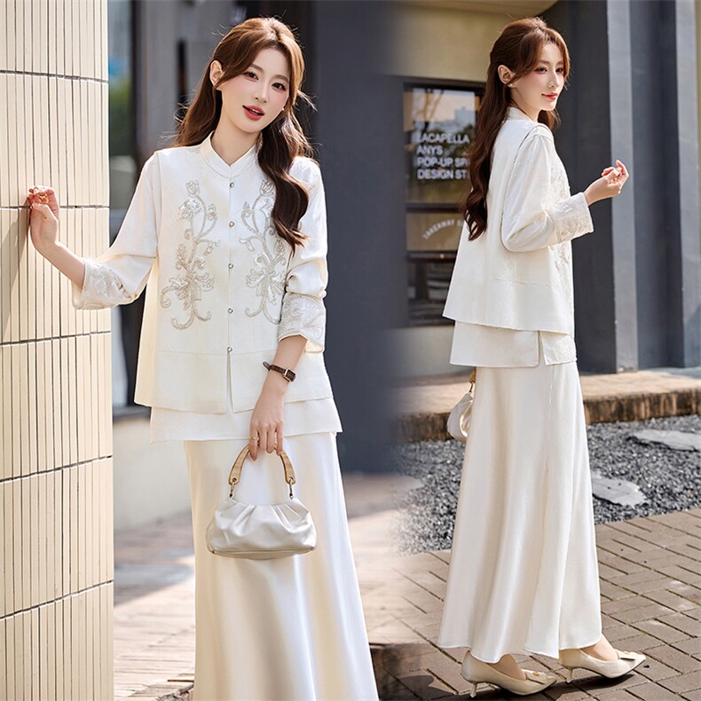 现货春装新款简约时尚重工艺钉珠减龄组合套装马甲半裙衫三件套，女装套装/套裙，韩美纤衣