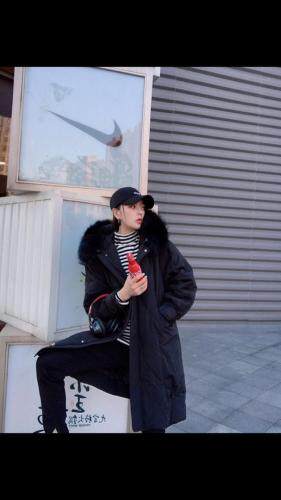 大毛领中长款羽绒服.SML图片