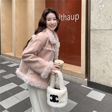粉色皮毛一体羊羔毛外套女2025冬短款毛领夹克加厚保暖小个子减龄，女装短外套，2C236