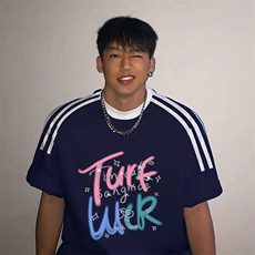藏青色