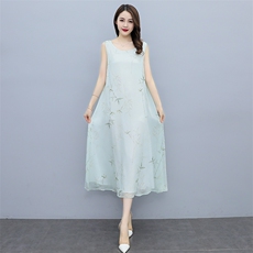 连衣裙女2025夏新款百搭气质时尚洋气显瘦雪纺单裙子，女装连衣裙，秀美人生