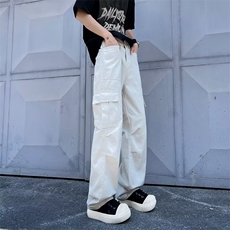 米白色