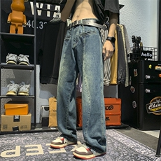 蓝色