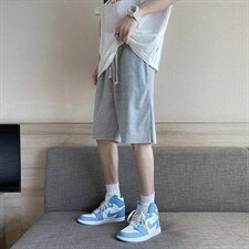 浅灰色