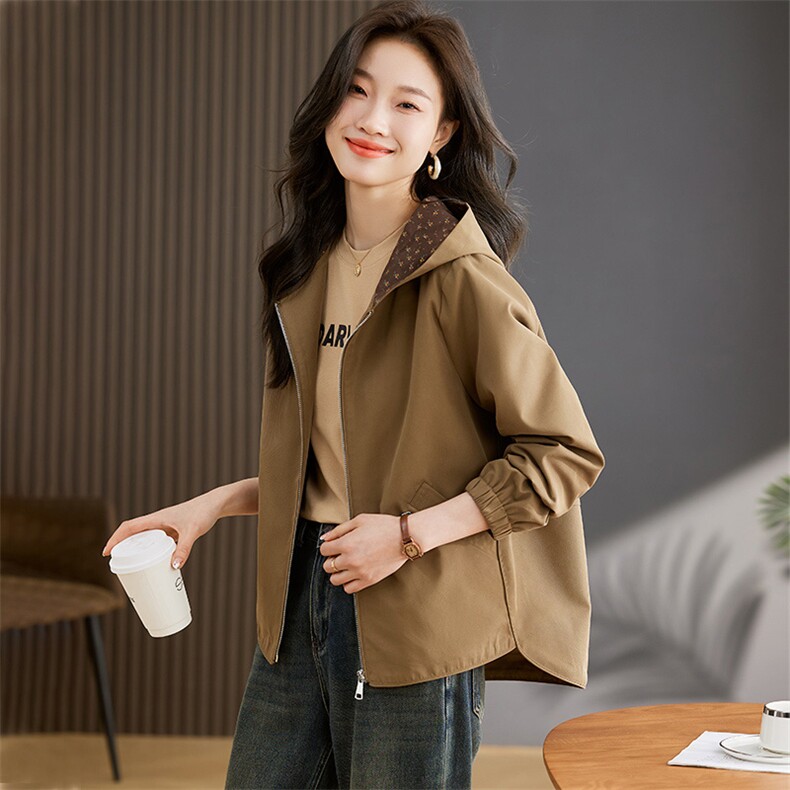 短款外套女春秋2024新款小个子时尚百搭大码上衣中年妈妈短款风衣，女装中老年女装，丽影随形