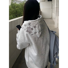 灰色