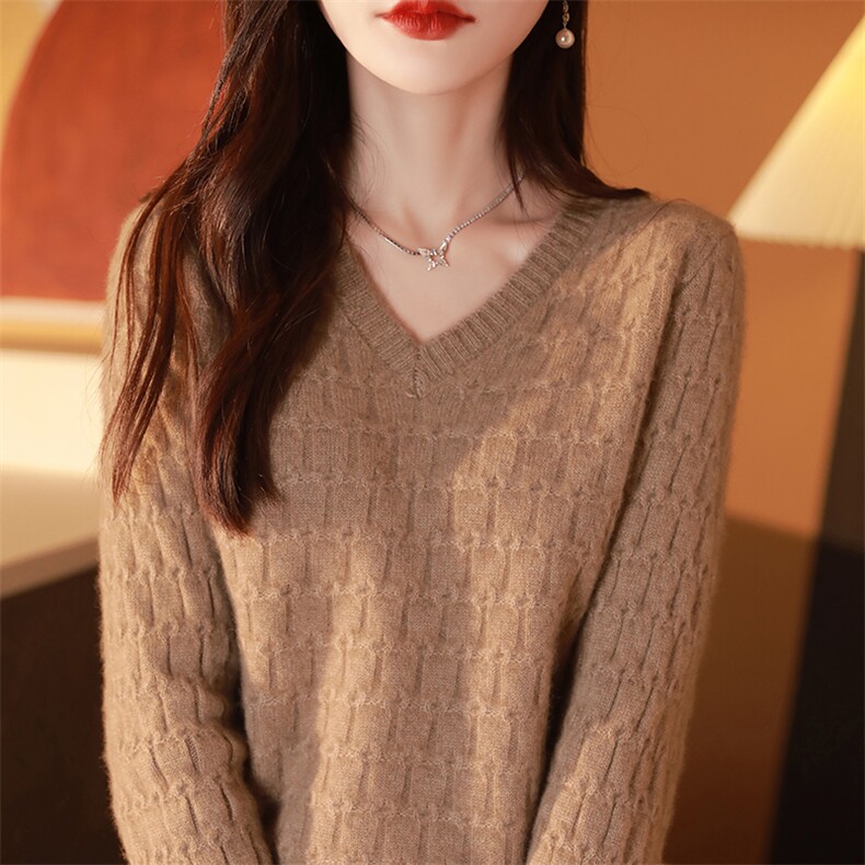 时尚潮流V领羊毛衫修身显瘦百搭针织毛衣,女装羊毛衫,邓利维