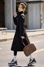 现货2025冬装新款韩版防风保暖白鸭绒羽绒服时尚潮风衣，女装羽绒服，木子恋