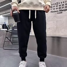 1560/QC430/P48加绒休闲裤男流行黑色束脚水洗渐变字母印花卫裤，男装休闲裤，星座1506