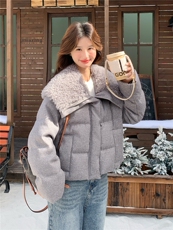 灰色羊羔毛大翻领派克羽绒服2025新款女冬复古洋气巨好看小香外套，女装羽绒服，慧尚2-185