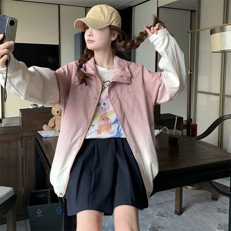2025现货新款渐变粉冲锋衣外套8837p140K198,女装短外套,2C269